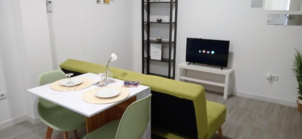 Apartamento Interior En El Absoluto Centro Ba Algeciras Esterno foto